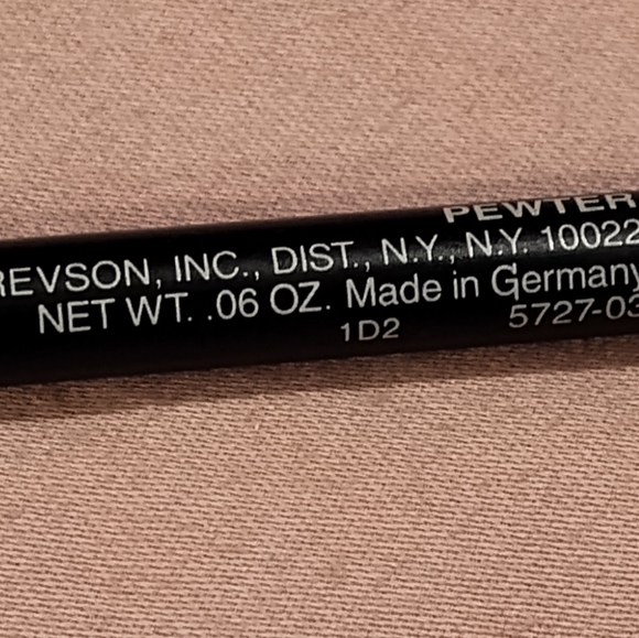 NEW! Ultima II Brow Pencil in Pewter - Picture 3 of 4